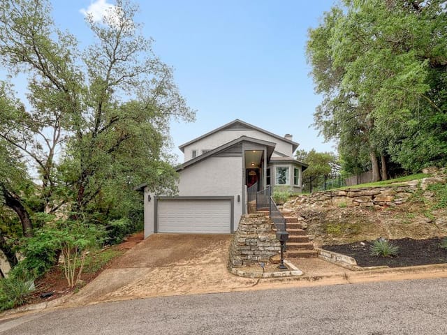 4605 Beechwood Holw