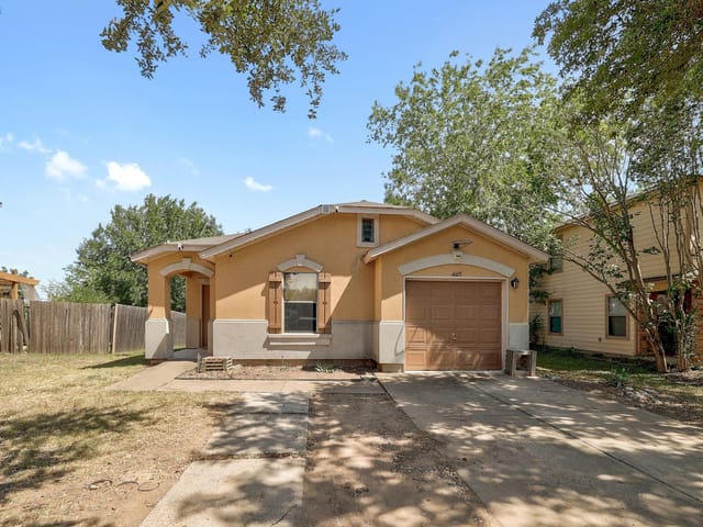 4605 Cypress Bnd
