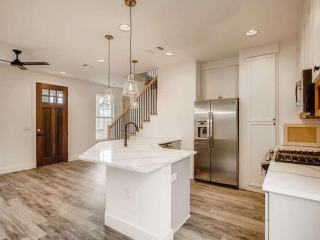 4605 Englewood Dr Unit #B