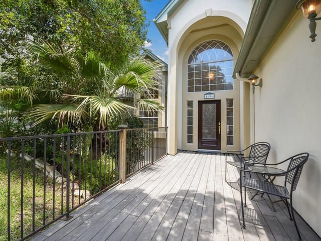 4606 Beechwood Holw