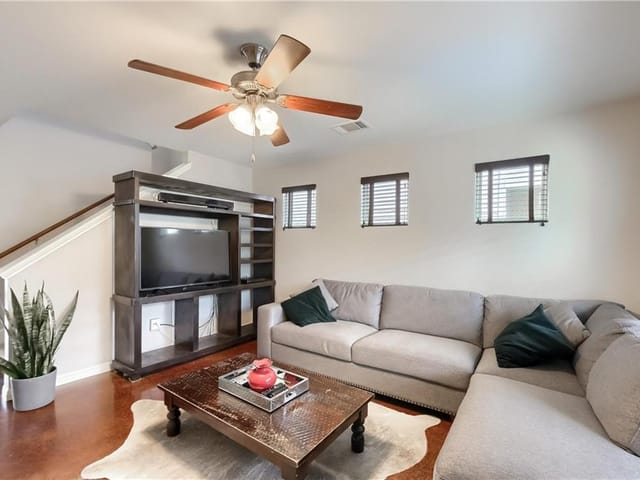 4606 Esper Ln Unit #343