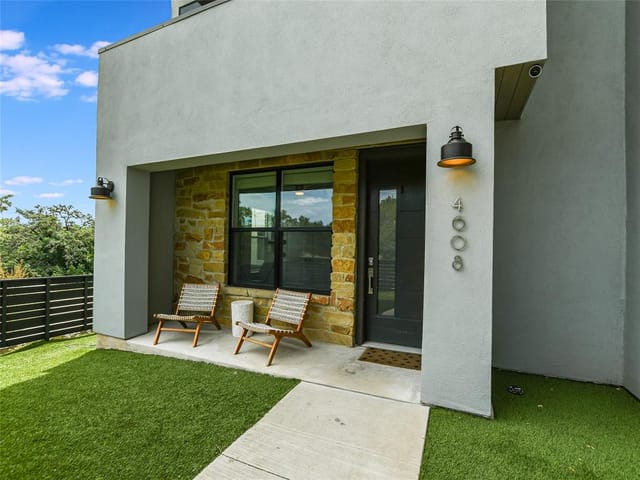 4608 Freedom DR Unit #221