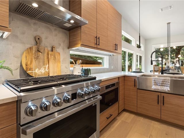 4610 Englewood Dr Unit #1