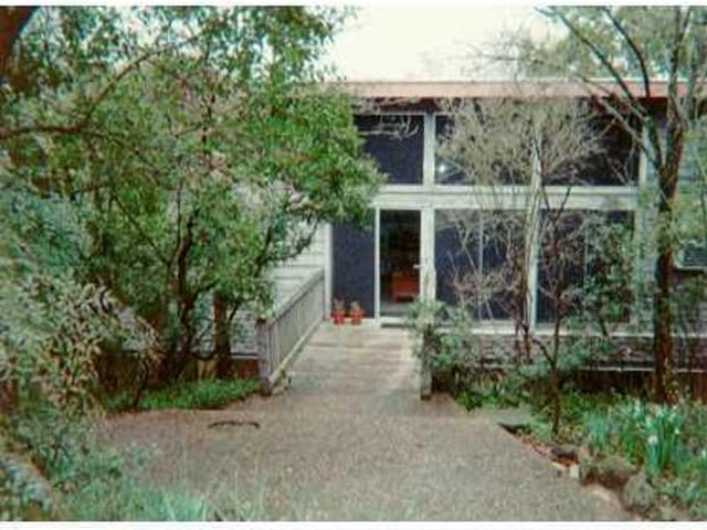 4611 LAUREL CANYON Dr