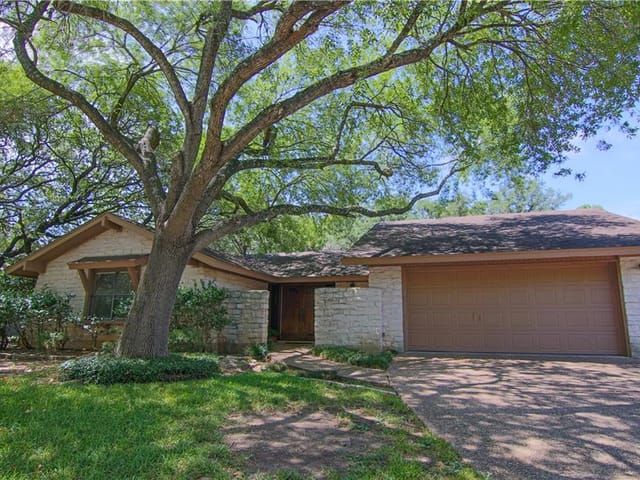 4611 Trail Crest CIR