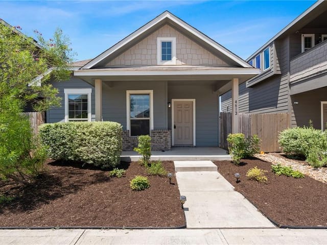 4612 Graceful Ln