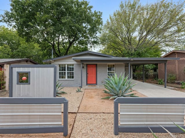 4613 Bandera Rd