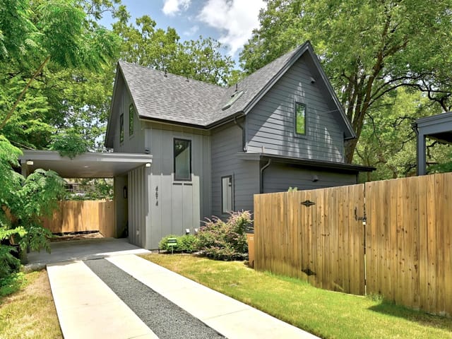 4614 Englewood DR Unit #2