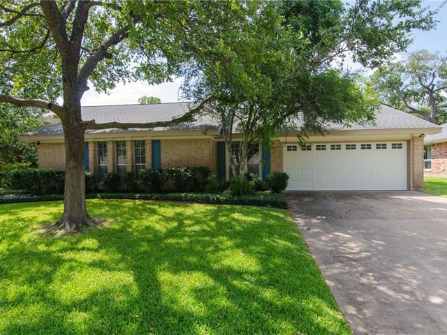 4615 Trail Crest CIR