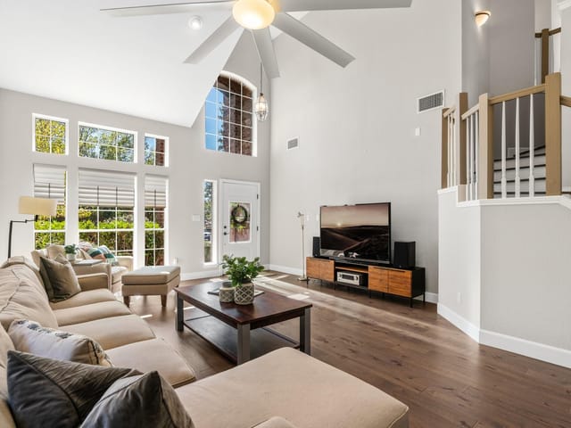 4616 Hibiscus Valley Dr