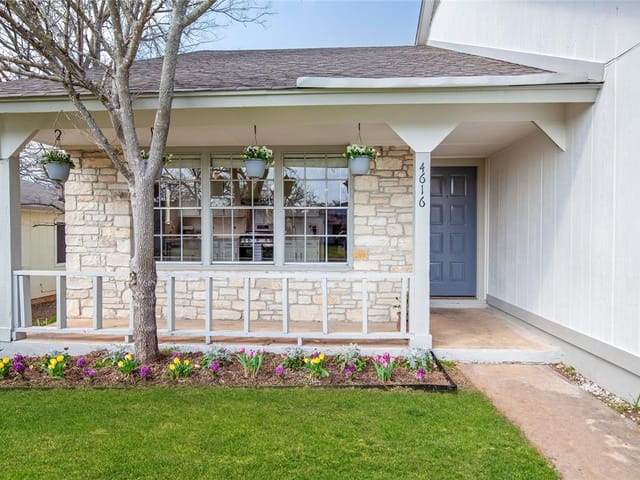 4616 Sidereal Dr