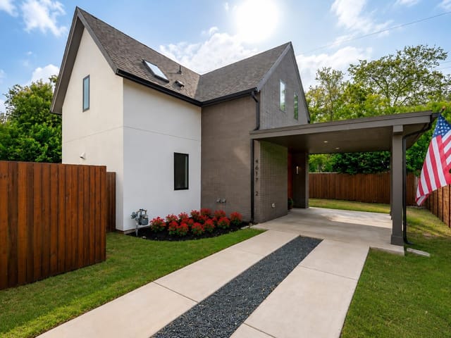 4617 Englewood DR Unit #2