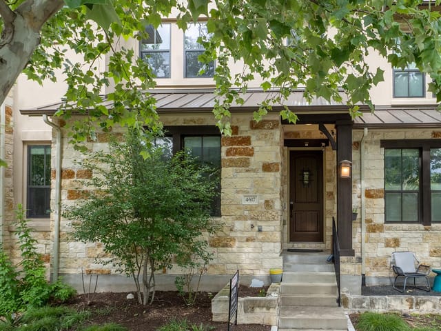 4617 Page ST - front exterior - Luxury home in Mueller Sec Vi Sub, Austin, TX