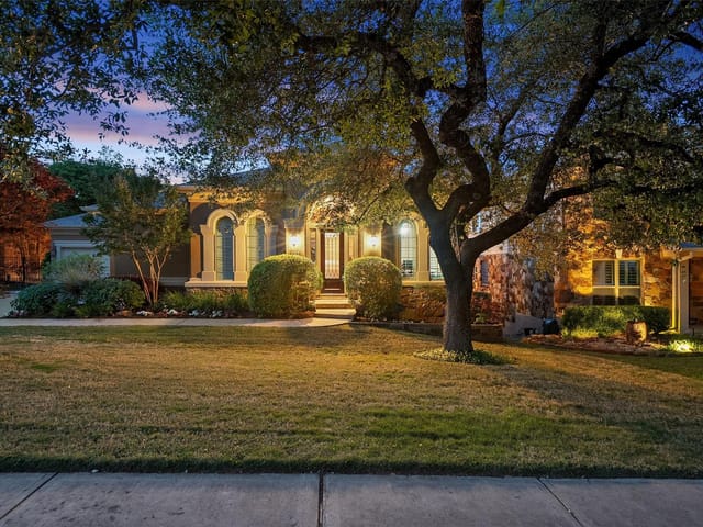 4636 Mont Blanc Dr