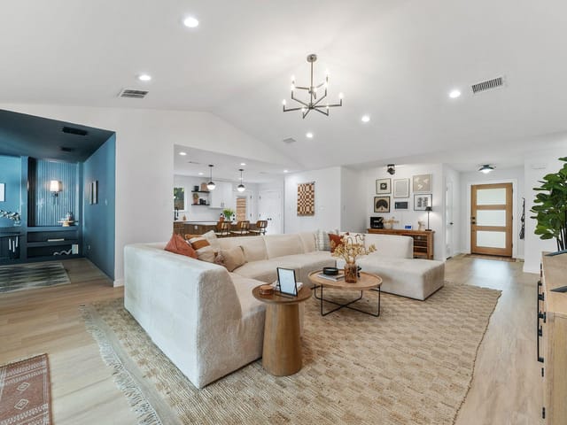 4700 Ganymede Dr