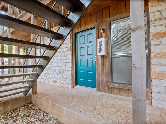 4701 Red River St Unit #102