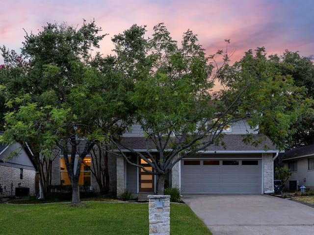 4701 Whispering Valley Dr
