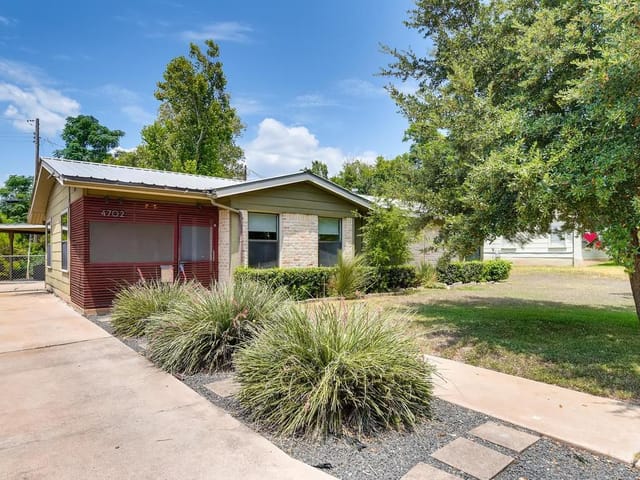 4702 Philco Dr