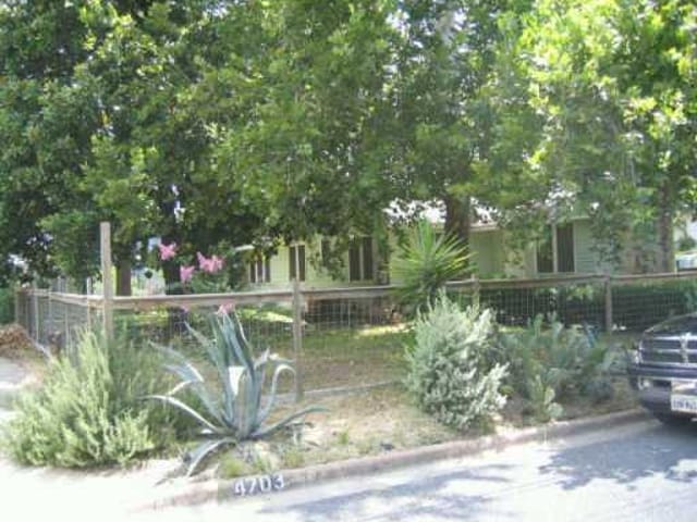 4703 Gonzales