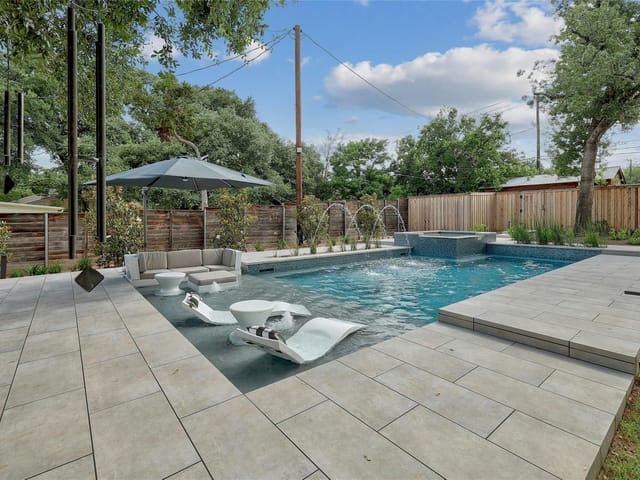 4703 Highland TER