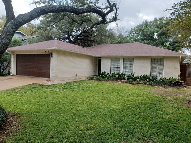 4703 Whispering Valley Dr