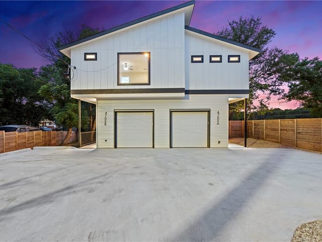 4705 Louis Ave Unit #A & B