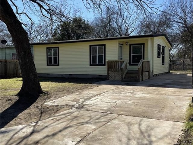 4705 Sara Dr