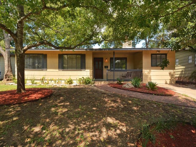 4706 Finley Dr