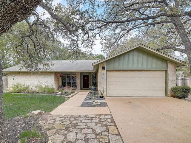 4706 Red Stone Ct
