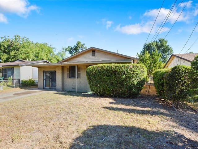 4708 Oak Cliff Dr