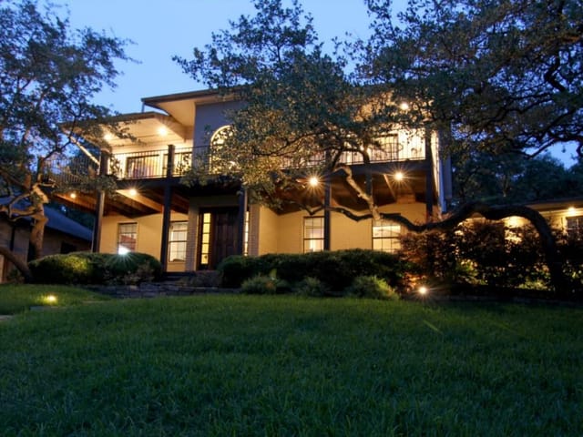 4708 WESTSLOPE Cir