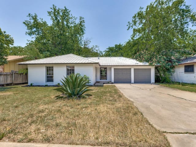 4709 Brassiewood Dr