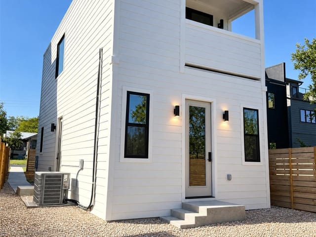 4709 Depew Ave Unit #2