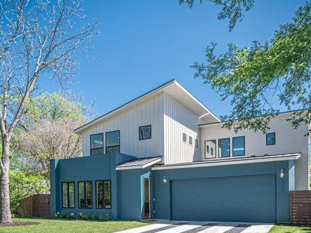 4709 Enchanted Ln