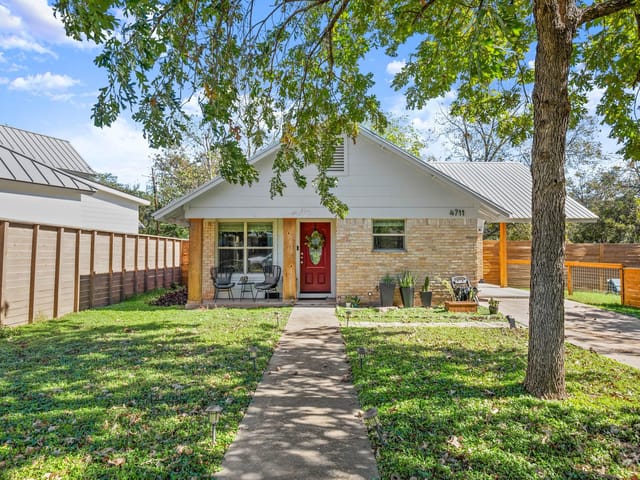 4711 Everglade Dr