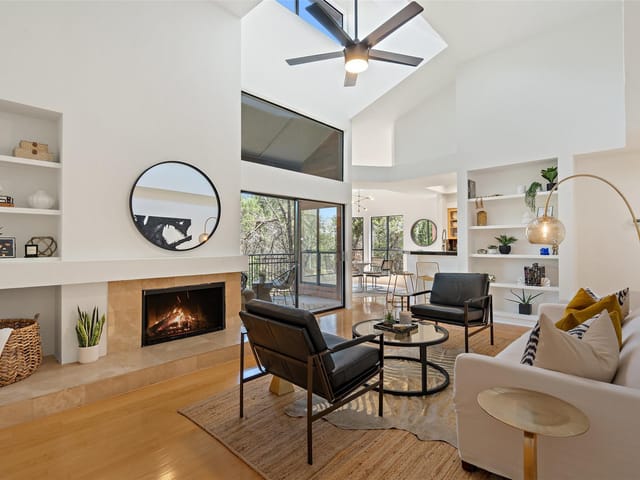 4711 SPICEWOOD SPRINGS Rd Unit #206