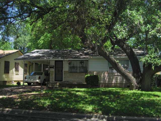 4712 Oak Cliff DR
