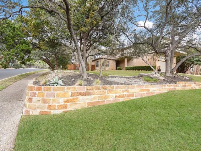 4712 Palisade Dr