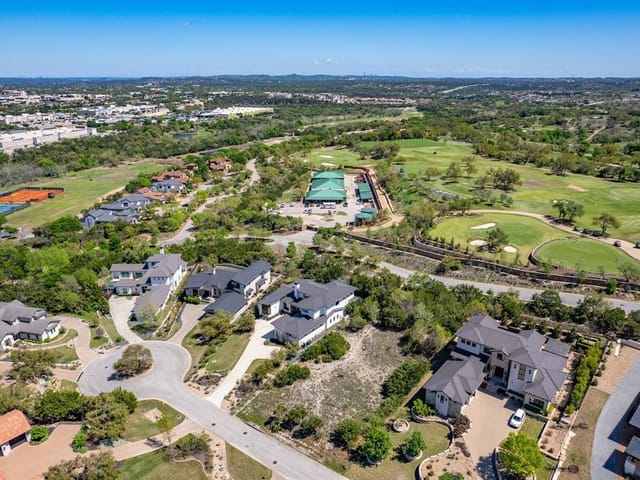 4713 Pecan Chase