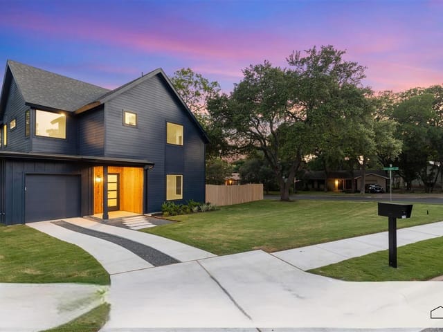 4715 Englewood Dr