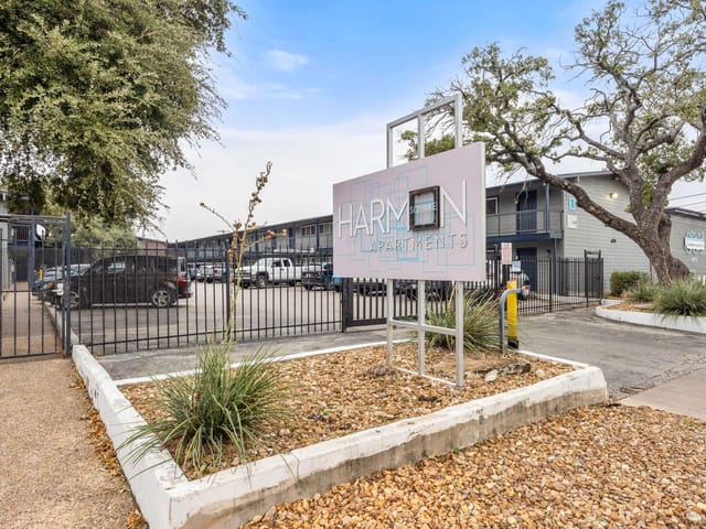 4715 Harmon Ave Unit #211