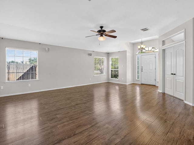 4717 Norman TRL