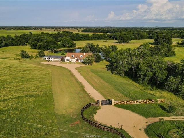 4791 State Highway 21 W (+/- 25 acres)