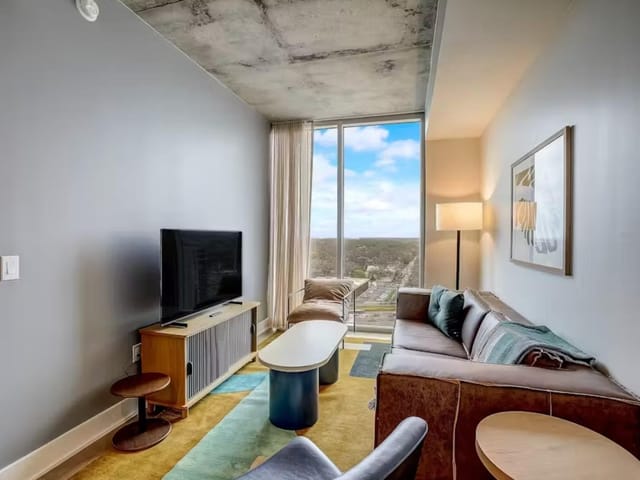 48 East Ave Unit #1605