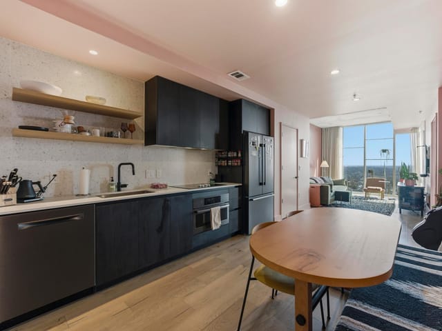 48 East Ave Unit #1607