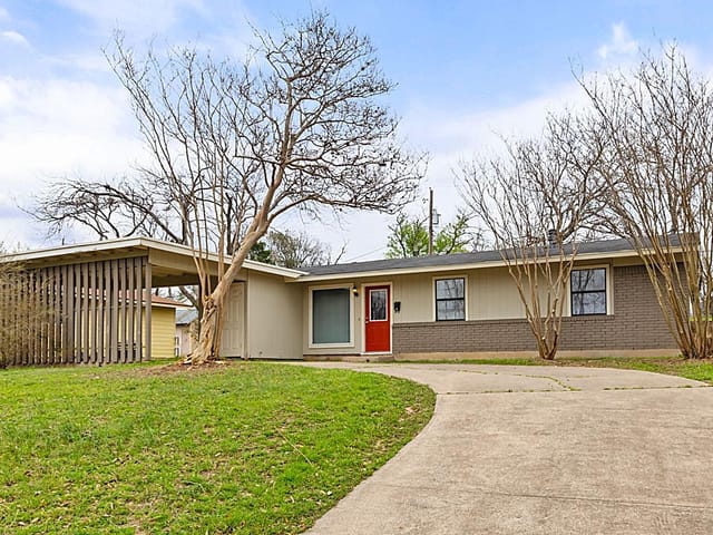 4801 Broadhill Dr