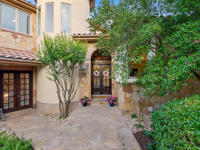 4801 PECAN CHASE