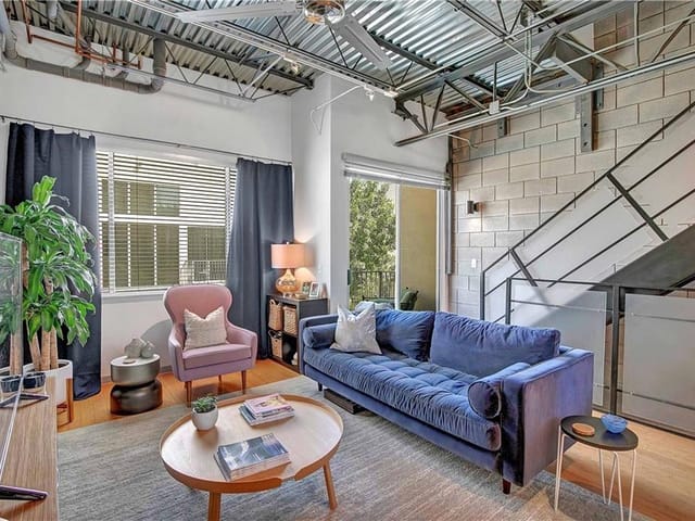 4801 S Congress Ave Unit #B2