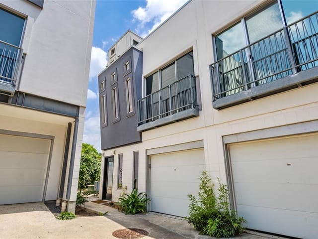 4801 S Congress Ave Unit #Q6