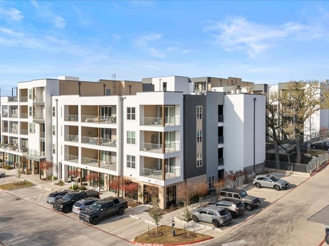 4801 Springdale Rd Unit #1107